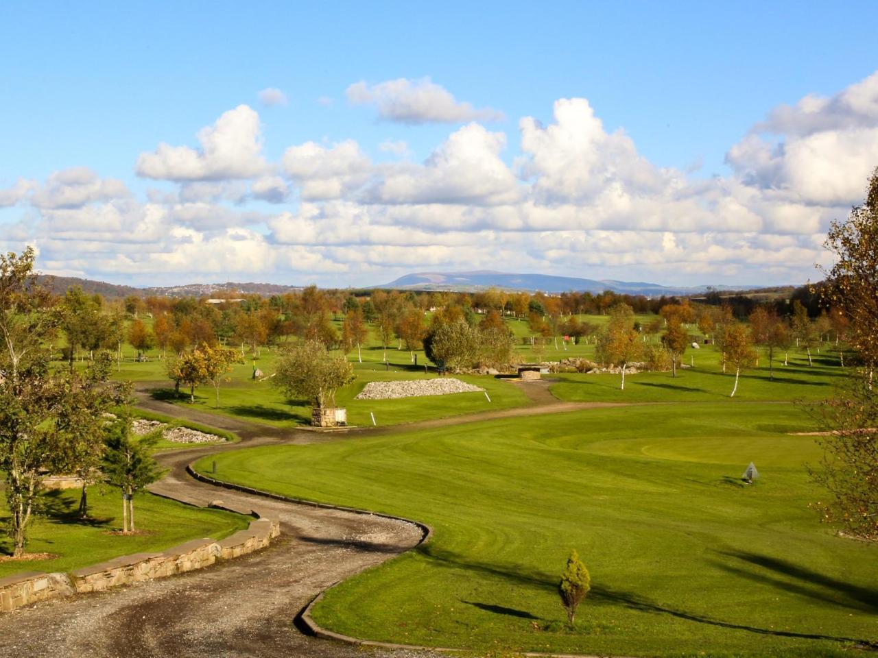Oak Royal Hotel, Golf And Country Club Чорли Экстерьер фото
